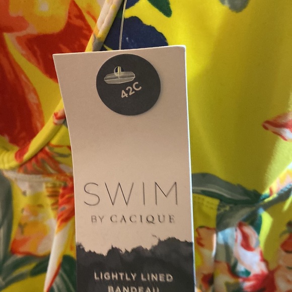 2pc New swimsuit - Picture 3 of 4